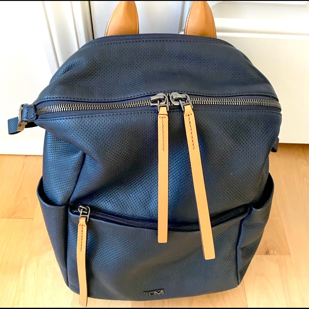 🛑SOLD🛑 Tumi backpack
